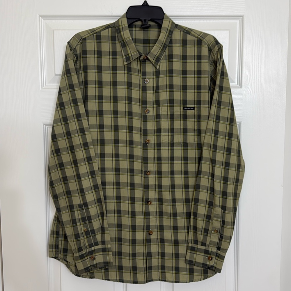 Oakley Olive Green Button Down Men’s Size Large